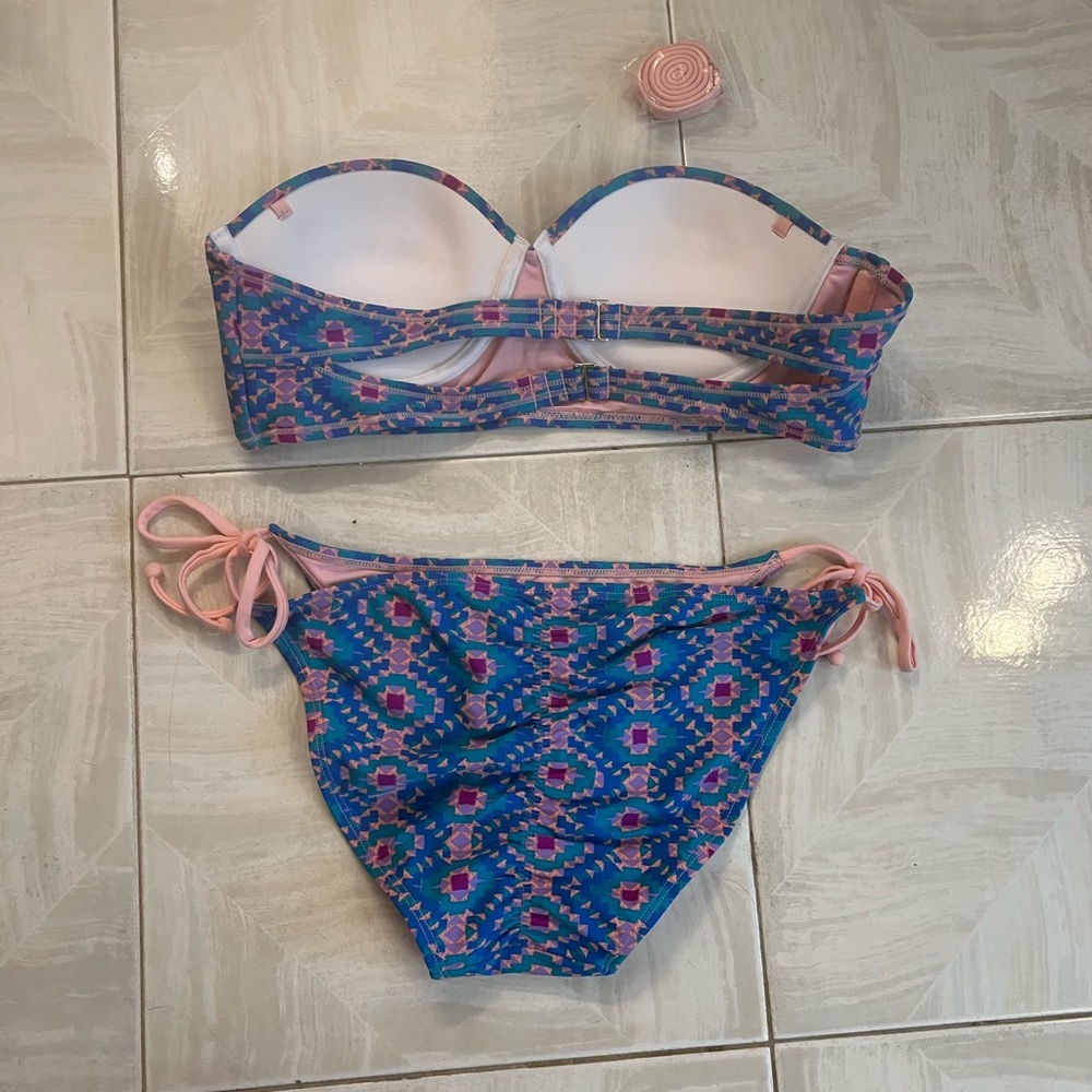 Xhilaration Women’s Blue/Pink/Purple Print Bikini Swimsuit - Picture 2 of 6